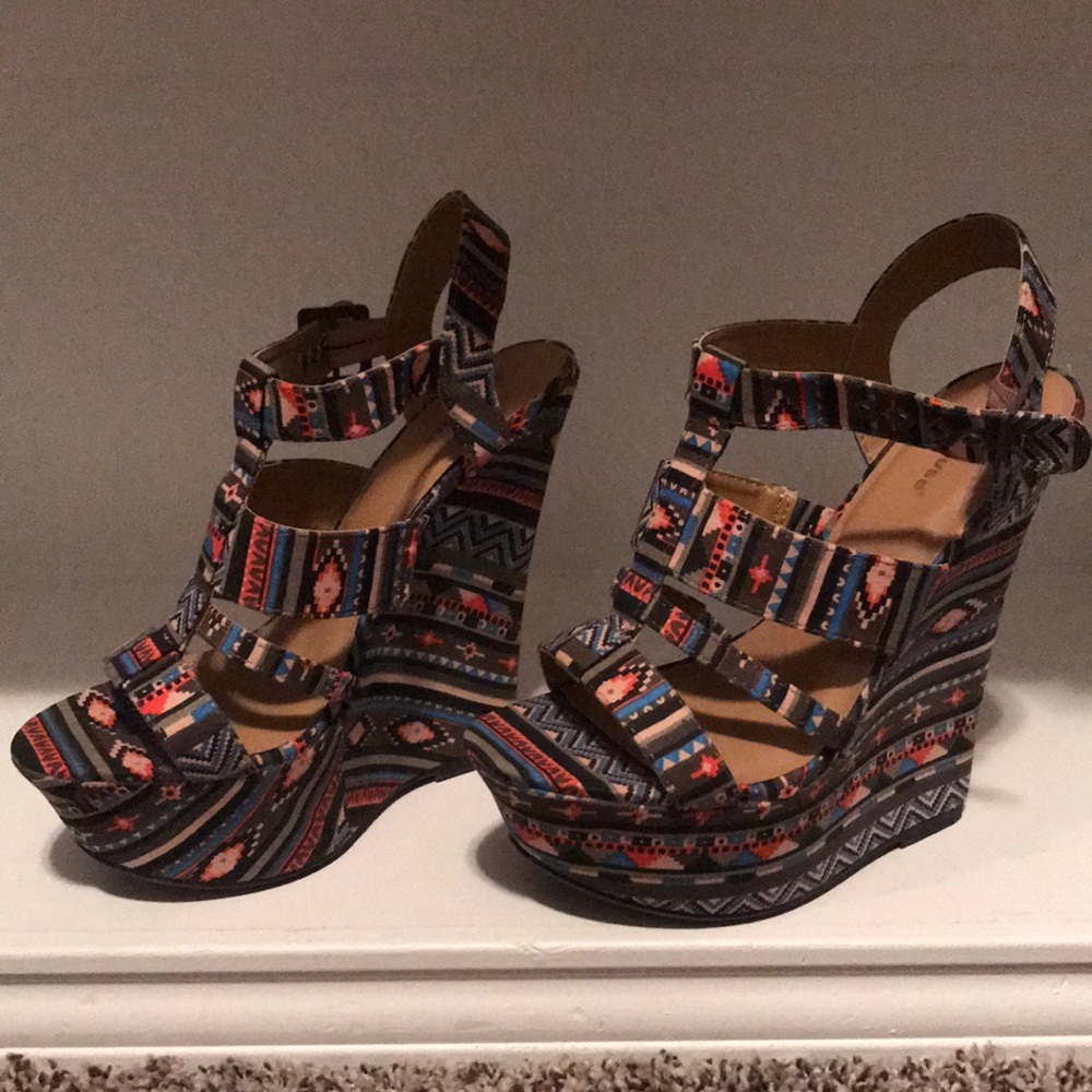 Aztec Wedges